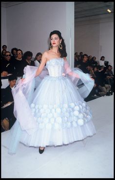 Chanel Wedding Dress, Chanel Gown, Vintage Runway, Collection Couture, Chanel Dress, Carla Bruni, Catwalk Fashion