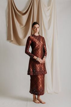 Indonesian Clothing, Model Dress Kebaya, Kebaya Modern Dress, Bride Dress Simple, Wedding Gown Inspiration, Kebaya Dress