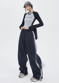 Applicable age: 18-24 years old Size: XS S M L XL style: street Street: Athleisure Women's trousers waist height: natural waist color: black Item number: K4442E23 Season of the Year: Fall 2022 Thickness: Regular Length: trousers Women's pants type: straight pants Material composition: cotton Sporty Full Length Spring Joggers, Sporty Full-length Spring Joggers, Black High Waist Sporty Bottoms, Black High Waist Sportswear Bottoms, High Waist Black Sportswear Bottoms, Black Stretch Pants For Streetwear, Winter Sports Baggy Pants, Black Full-length Parachute Pants For Spring, Black Full Length Parachute Pants For Spring