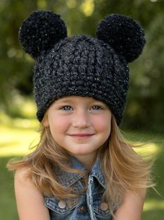 Fluffy Pom Poms, Crochet Winter Hat, Girls Crochet Hats, Crochet Sun, Crochet Sun Hat, Crochet Winter Hats, Crochet Kids, Knitting Patterns Free Hats, Crocheted Hats