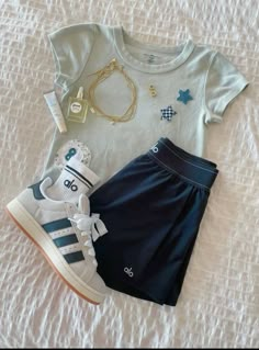 simple summer fit , alo , adidas , adidas campus fits, summer fit Back To School Outfits Adidas Campus, Jorts Outfit Women’s With Adidas Campus, How To Style Campus Adidas, Cute Outfits With Adidas Campus, Adidas Campus Fits, Adidas Sweatpants Outfit, Sweatpants Outfit, Adidas Outfit, Stockholm Fashion