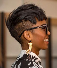 50 Short Hairstyles for Black Women | StayGlam Cochella Outfits, Short Hairstyles For Black Women, American Hairstyles, Natural Black Women, Pelo Afro, Penteado Cabelo Curto, Shaved Sides