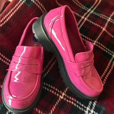 Beatiful Pink Shoes Black Dress Shoe, Boys Loafers, Trainers Girls, Kids Loafers, Pink Ballet Flats, Patent Leather Ballet Flats, White Dress Shoes, Brown Dress Shoes, Sparkle Shoes