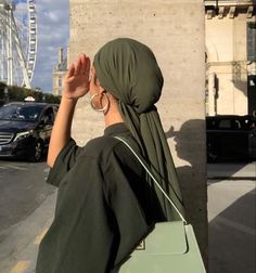 Hijabi Outfit Inspiration, Green Hijab, Hijabi Outfit