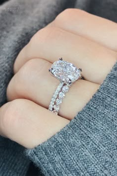 Classy Alternative, Short Fingers, Ascot Diamonds, Eternity Diamond Band, Oval Cut Diamond Engagement Ring, Engagement Ring Solitaire, Cute Engagement Rings