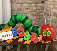 the very hungry caterpillar has been made out of paper