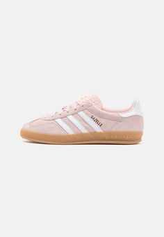 Light Pink Gazelle, Pink Gazzels, Cute Shoes Adidas, Giselle Adidas, Adidas Pink Shoes, Adidas Shoes Pink, Gazelles Adidas, Pink Sambas, Addias Shoes