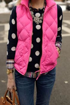 Pattern mixing is perfect for a preppy outfit! Pink Vest, Polka Dot Sweater, Teacher Outfits, Boutique Fashion, Fashion Winter, Fall Style, Mode Vintage, Fashion Mode