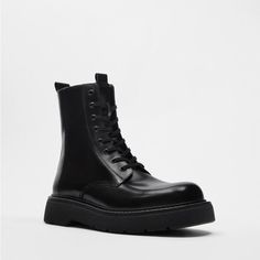 Zara Lace Up Combat Style Lug Sole Boot Genuine Leather Black I Can’t Find If This Is A Man’s Or Womens Size 39 But From The Tag I Assume It Is Mens. This Boot Seems Big For A 39 Or Mens 6. The Top Part Measures About 10.5” Long And Bottom Of The Sole Measures 11 1/2” For Reference. New With Tags. We Zara Boots Men, Casual Platform Lace-up Boots For Work, Trendy Zara Leather Combat Boots, Zara Combat Boots With Round Toe For Winter, Zara Casual Boots With Lug Sole, Zara High-top Leather Boots, Zara Leather Casual Combat Boots, Zara Casual Leather Combat Boots, Zara Casual Lace-up Boots