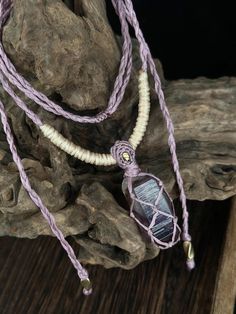 ✨ Harness the Power of the Super Seven Crystal! ✨ This handmade macrame necklace features the rare and powerful Super Seven crystal, also known as the Melody Stone. Revered for its incredible combination of seven minerals (Amethyst, Clear Quartz, Smoky Quartz, Rutile, Lepidocrocite, Cacoxenite, and Goethite), the Super Seven crystal offers a wide range of metaphysical benefits that can aid your spiritual and emotional well-being. 🔮 Crystal Properties: *Chakra Healing: Aligns and balances all se Super Seven Crystal, Chakra Heilung, Protective Charms, Chakra Balance, Crystal Properties, Seven Chakras, Handmade Macrame, Macrame Necklace, Healing Jewelry