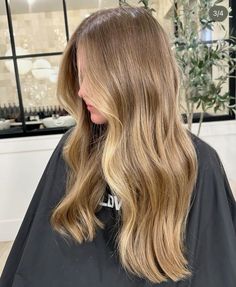 Honey Blonde Light Brunette Hair, Warm Blonde Hair, Dimensional Brunette, Dark Blonde Hair Color, Brown Hair Inspo, Light Blonde Hair, Dirty Blonde Hair, Brunette Balayage Hair