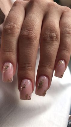 Nude Gold Nails, 2023 Spring Nails, Art Nails Design, Prom Nail Designs, Natural Nails Manicure, Pedicure Nail Designs, Wow Nails, Ombre Acrylic Nails, Gel Nails Diy