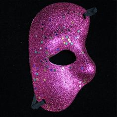 Half Face Glitter Mask Glitter Mask, White Table Cover, Mask For Halloween, Face Glitter, Sparkly Accessories, Half Face Mask, Black Face Mask, Plastic Table Covers, Half Face