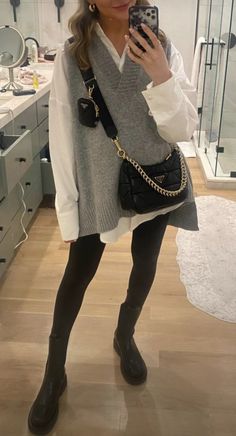 Gilet Outfit Women, Winter Fashion Outfits Casual, Classy Work Outfits, Cute Winter Outfits, Layering Outfits, Cold Weather Outfits, Work Outfits Women, Business Casual Outfits, Outfit Casual