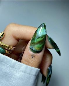 Witch Nails, Makeup Nails Art, Hippie Nails, Vintage Nails, London Nails, Minimalist Nails, Classy Nails