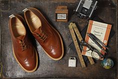 Men stuff. Best Shoes For Men, Mens Fashion Classic, Man Stuff, Elements Of Style, Ad Campaign, Classic Man