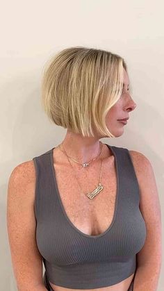 Curly Hairstyles Easy, Summer Curly Hairstyles, Long Shaggy Bob, One Length Bobs, Shaggy Bob Hairstyles, Shaggy Bob Haircut, Bob Haircut Ideas, Strawberry Blonde Hair Color, Layered Bob Short