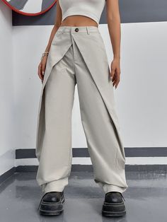 Gris Claro Casual Collar  Tela Liso Pierna ancha Embellished No-Elástico  Ropa de Mujer Ropa Upcycling, Shein Icon, Pleated Trousers, Women Pants, Pleated Pants, Teen Fashion Outfits, Grey Fashion, High Waisted Pants