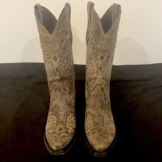 Only Worn One Time- Basically New! Gorgeous Detail And Textured Leather!! Handcrafted In Mexico. Similar Boots Sell For $545. Rustic Leather Boots With Pointed Toe, Patina Round Toe Boots For Western-themed Events, Western-themed Boots With Patina And Round Toe, Round Toe Boots With Patina For Western-themed Events, Western-styled Patina Boots With Round Toe, Square Boots, Rodeo Boots, Square Toe Cowboy Boots, Lucchese Boots