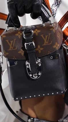 Louis Vuitton Fall 2016 RTW | @ louis vuitton Louis Vuitton 2016, Hot Bags, Bag Obsession, Louis Vuitton Handbag, Handbag Heaven, How To Make Handbags, Henri Bendel, Vuitton Bag, Fall 2016