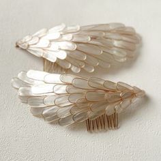 Angel Wing Accessories, Hair Wire Accessories, Wings On Head, Wings Aesthetics, Epoxy Accessories, Wire Wings, Hair Charm, Hair Earrings, Angel Fashion