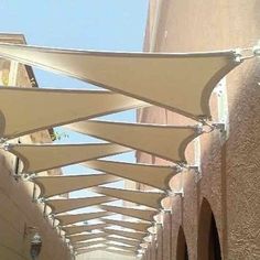 مظلات شد انشائي 0554979775 Gate Wall Design, Modern Deck, Car Shade, Shade Sails, Wine House, Sun Sail Shade, Architecture Building Design, Shade Canopy, Family House Plans