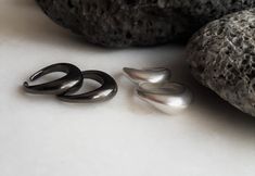 "Antique silver solid curvy adjustable ring, wavy stacking open ring, womens statement pinky ring, silver chevalier minimal smooth ring, gift Welcome to my shop! ✈️ DHL EXPRESS SHIPPING AVAILABLE, 1-3 BUSINESS DAYS DELIVERY! ✔️ PLEASE MAKE SURE TO SELECT IT, RIGHT BEFORE YOUR PURCHASE! ❗️ ❗️ DON'T FORGET TO ADD YOUR CELL # AT THE \"NOTE TO SELLER\" SECTION IF YOU CHOOSE DHL! BY FILLING YOUR CELL NUMBER YOU EARN THE BENEFIT TO CHOOSE BETWEEN 6 DIFFERENT DELIVERY OPTIONS! INSTRUCTIONS WILL BE SENT Silver Tarnish Resistant Minimalist Dome Ring, Sleek Ring Jewelry Gift, Sleek Ring Jewelry For Gift, Sleek Polished Ring Jewelry, Minimalist Curved Jewelry With Polished Finish, Minimalist Metal Toe Ring, Sleek Metal Jewelry For Gifts, Minimalist Metal Dome Ring With Open Design, Minimalist Metal Dome Ring With Open Shape