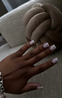 Neutral Simple Nail Designs, Gelish Short Nails Designs, Short Acrylic Nails Dip Powder, Real Nails Painted Gel, Shorties Nails Design, Clean Manicure Classy, White Base French Tip Nails, Vacation Nails Natural Nail, Classy Clean Nails