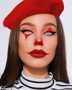 Maquiagens Criativas para o Halloween Nem Halloween Makeup, Cute Clown Makeup, Easy Halloween Makeup, Halloween Makeup Clown, Mime Makeup, Halloweenský Makeup, Halloween Make-up Looks, Holloween Makeup