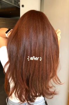 Red Hair With Peekaboo Highlights, Brown Hair Colors Summer, Orangey Brown Hair, Single Process Hair Color, Strawberry Brunette Hair, Brown Orange Hair, Celebrities With Red Hair, Dark Orange Hair, Orange Brown Hair