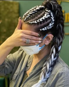 Double Braids Hairstyles, Outfit Techno, Rave Braids, Double Braids, Hairstyle Braid, Festival Braids, Tail Braids, Peinados Hair Styles, Boxer Braids