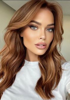 Hair Color Idea For 2023, Dynamic Red Hair, Hair Colours For 2023, Gingerbread Hair Color Balayage, Batsheva Haart Hair, Brown Strawberry Blonde Balayage, Copper Hair Spring, Hair Color Ideas For Brunettes Low Maintenance, Spring Summer 2024 Hair Trends