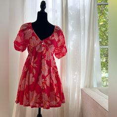 Oliviaceous Dress, Never Worn. Size Small Short Sleeve Mini Dress For Holiday, Red Feminine Mini Dress For Day Out, Red Lined Summer Dress, Feminine Red Dresses For Vacation, Red Lined Dress For Day Out, Red Summer Dress For Casual Occasions, Holiday Floral Print Sundress, Feminine Red Mini Dress For Day Out, Feminine Red Dress For Vacation