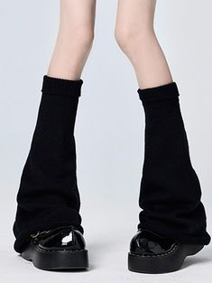 The price is for a pair of leg warmers only, others are not included. Black And White Leg Warmers, Kuromi Leg Warmers, Grunge Leg Warmers, Goth Leg Warmers, Medias Aesthetic, Black Legwarmers, Green Leg Warmers, Leg Warmers Aesthetic, Flared Leg Warmers