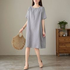 Olivia Mark - Soft Cotton Shift Dress with Relaxed Fit and Round Neckline 125 Pounds, Cotton Shift Dress, Crewneck Dress, Elegant Dresses Long, Types Of Skirts, Vintage Chic, Types Of Collars, Round Neckline, Shift Dress