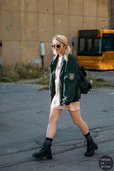 Sky Ferreira Style, Sky Ferreira, Korean Fashion Outfits, Street Style Blog, Grunge Look, Korean Fashion Trends, Street Fashion Photography, Street Style Fashion, Foto Ideas Instagram