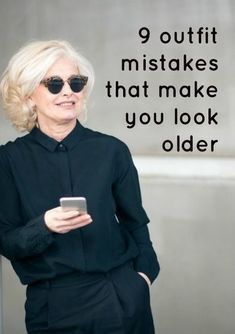 Mode Over 50, Outfit Hiking, Fashion Fails, Older Women Fashion, Over 60 Fashion, Summer Dresses For Wedding Guest, Fashion Fail, Backpacking Gear, Look Older