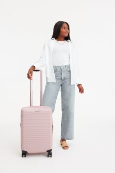 BÉIS 'The Carry-On Roller' in Atlas Pink - Pink Carry On Suitcase & Hard Shell Luggage Pink Suitcase, Pink Luggage, Small Luggage, Hard Shell Luggage, Spinning Wheels, Suitcase Bag, Tsa Approved, Large Gift Bags, Easy Packing