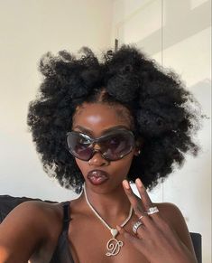 Art Heaux Fashion, Hairstyles For Big Foreheads Black, Y2k Natural Hairstyles, Medium Afro Hairstyles 4c Hair, Natural Hairstyles For Black Women Short 4c, Braidout Hairstyles, Mini Afro Hairstyles, Afro Styles Hairstyles, High Puff Natural Hair 4c