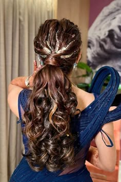 Messy Ponytail Hairstyles, Stylish Ponytail, Pony Hairstyles, Hair Style Vedio, Engagement Hairstyles, Bridal Hair Buns, Open Hairstyles