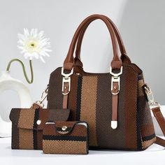 Style: Street Trend Material: PU Fashion Element: 7809720 Suitcase shape: Horizontal square Closure Type: Zipper Occasion: Daily Matching Number Top, Striped Interior, Chic Crossbody Bag, Coffee Fashion, Trendy Shoulder Bag, Crossbody Bag Women, Green Sapphire, Black & White, Vertical Stripes