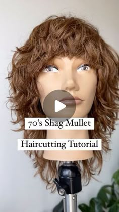 Butterfly Shag Haircut Short, Best Shag Haircut, Lady Mullet Long, Shag Hairstyle Tutorial, Mullet Shaggy Hairstyle Women, Curly Shag Haircut Tutorial, Shag Mullet Wavy Hair Medium, How To Style Shag Mullet, Reverse Mullet Women