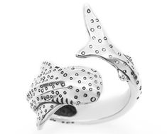 This stunning whale shark ring is sure to make a statement! Whale sharks are the largest fish in the sea and we wanted this ring to capture every detail of these gentle ocean giants. Hours of careful research went into making every detail as realistic as possible. With its signature spots and mouth wide open there's no mistaking this ocean animal. A unique gift for scuba divers and ocean lovers! 5% of every sale is donated directly to Shark Conservation Australia. For a matching set, check out o Whale Shark Earrings, Whale Shark Jewelry, Cute Jewelry Silver, Whale Ring, Shark Clothes, Shark Accessories, Whale Earrings, Shark Ring, Mouth Wide Open