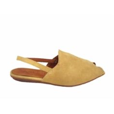 GENTLE SOULS - EUNA - YELLOW  Euna by Gentle Souls    Genuine latex outsole enhanced with non- slip design.     Deerskin lining and sock lining for glove like feeling against the foot.     3mm Poron® memory foam coupled with the genuine latex outsole provide comfort, shock absorbtion, day long wear. #shoespausa Yellow, Design