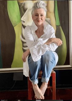 Ageless Style-Deborah Darling - Cindy Hattersley Design Ageless Style Over 60, Cindy Hattersley, Jeans Flared, Advanced Style, Ageless Style, 60 Fashion, Ageless Beauty, Look Older, Silver Lights