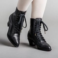 Beautiful reproduction lace-up boots perfect for late Victorian, Edwardian, and Vintage fashion and costume. High-quality, comfortable, and perfect for everyday wear, historical reenactment, witches, Lolitas, steampunks, historybounding, theater, and cost Victorian Ankle Boots, Victorian Shoes Black, Victorian Lace Up Boots, Victorian Shoes Women, Victorian Boots Women, Reading Outfits, American Duchess Shoes, Chunky Shoes Platform, Platform Boots Goth