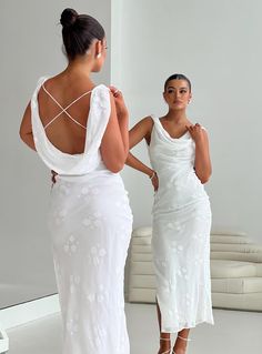 Contessa Maxi Dress White Fitted Wedding Reception Dress, Off White Casual Wedding Dress, Winter Rehearsal Dinner Dress For Bride, Vacation Wedding Dress, White Hoco Dress Long, Cow Renewal Dress, Ivory Reception Dress, Beach Wedding Short Dress, White Wedding Rehearsal Dress