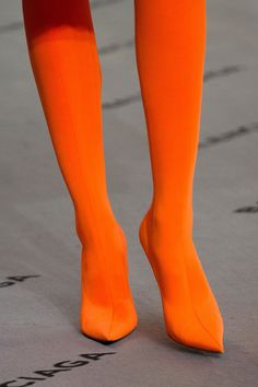 Ladies Long Boots, Ladies Club, Orange Twist, Deep V Dress, Lace Halter Dress, Paris Mode, Pale Orange, Orange Shoes