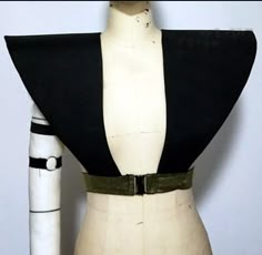 Diy Shoulder Pads Costume, Bar Stage, King Costume, Corset Pattern, Diy Clothes Design, Womenswear Fashion, Fantasias Halloween, Futuristic Fashion, Stage Performance