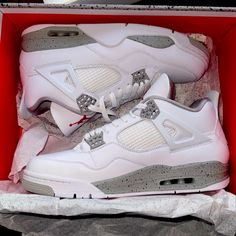 Fresh Brand New Unworn Jordan 4 “White Oreo” In Box Size 11.5 Contrast Color Scheme, Air Sneakers, Pretty Shoes Sneakers, Jordan 4s, Jordan Shoes Retro, All Nike Shoes, Cute Nike Shoes, Lightweight Sneakers, Cute Nikes